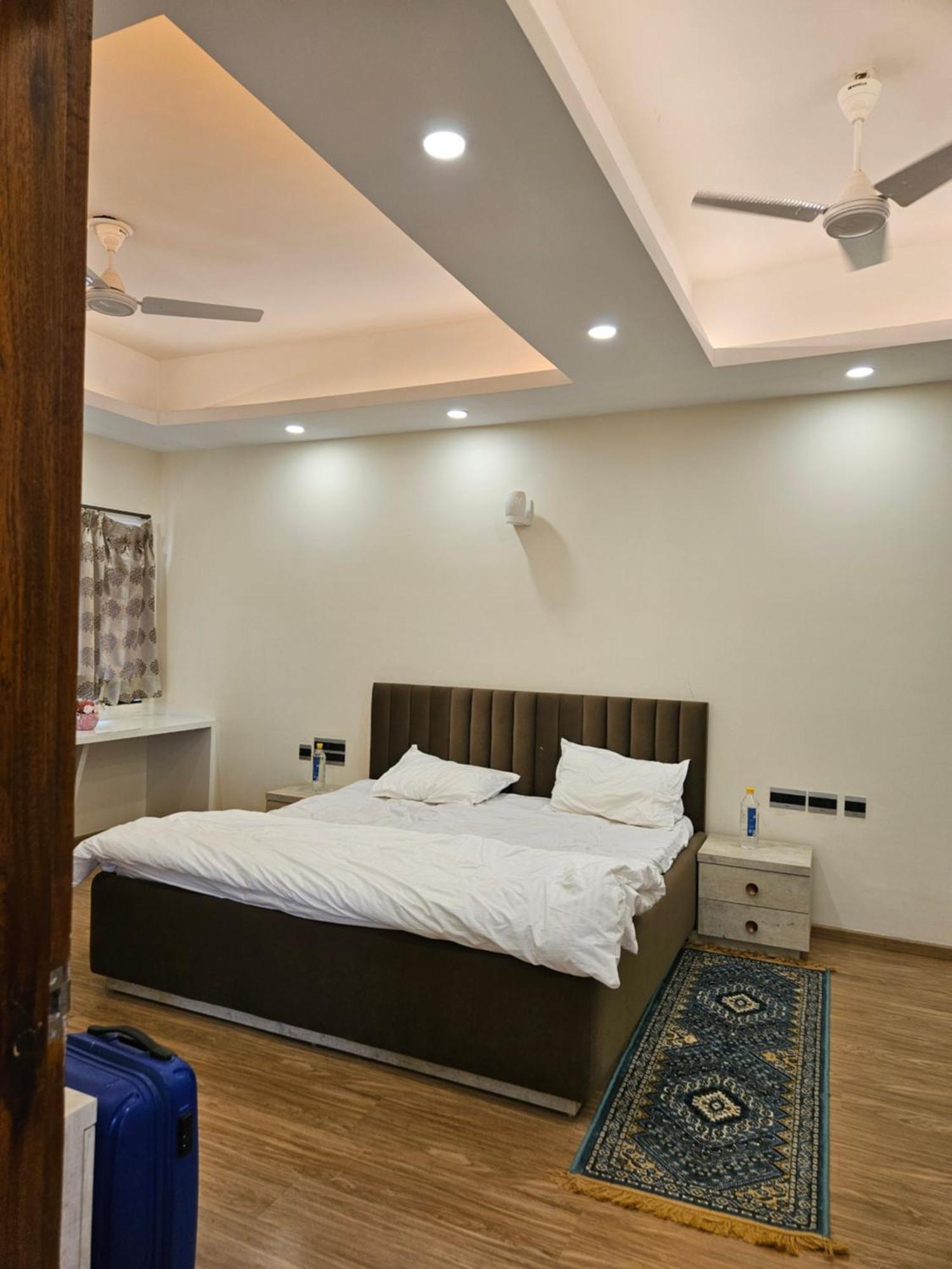 Villa In Vrindavan, Hare Krishna M Exteriér fotografie