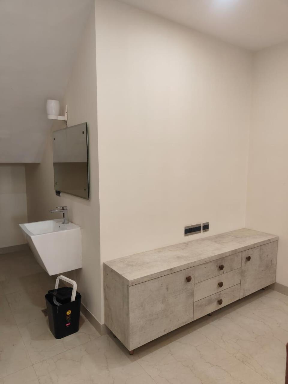 Villa In Vrindavan, Hare Krishna M Exteriér fotografie